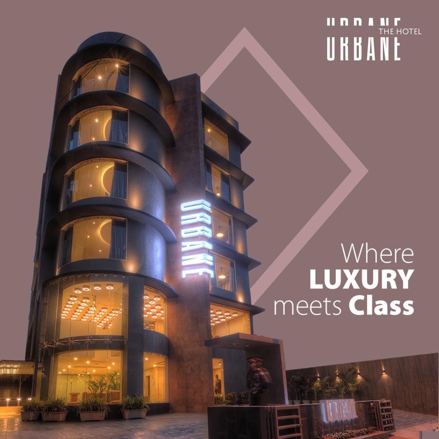 Urbane The Hotel Ahmedabad Extérieur photo